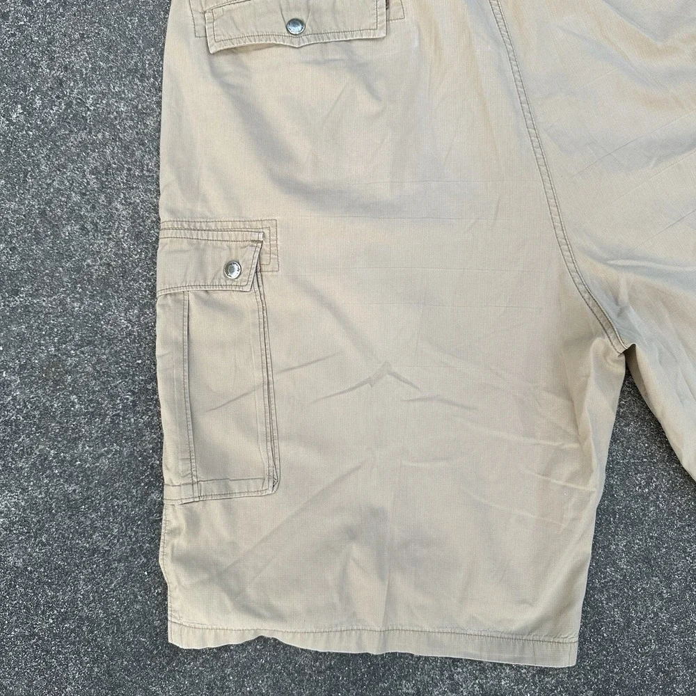 Levis Cargo Shorts Khaki Tan 6 Pocket Mens Size 42‎ x 11 Gorpcore Read! Flaws